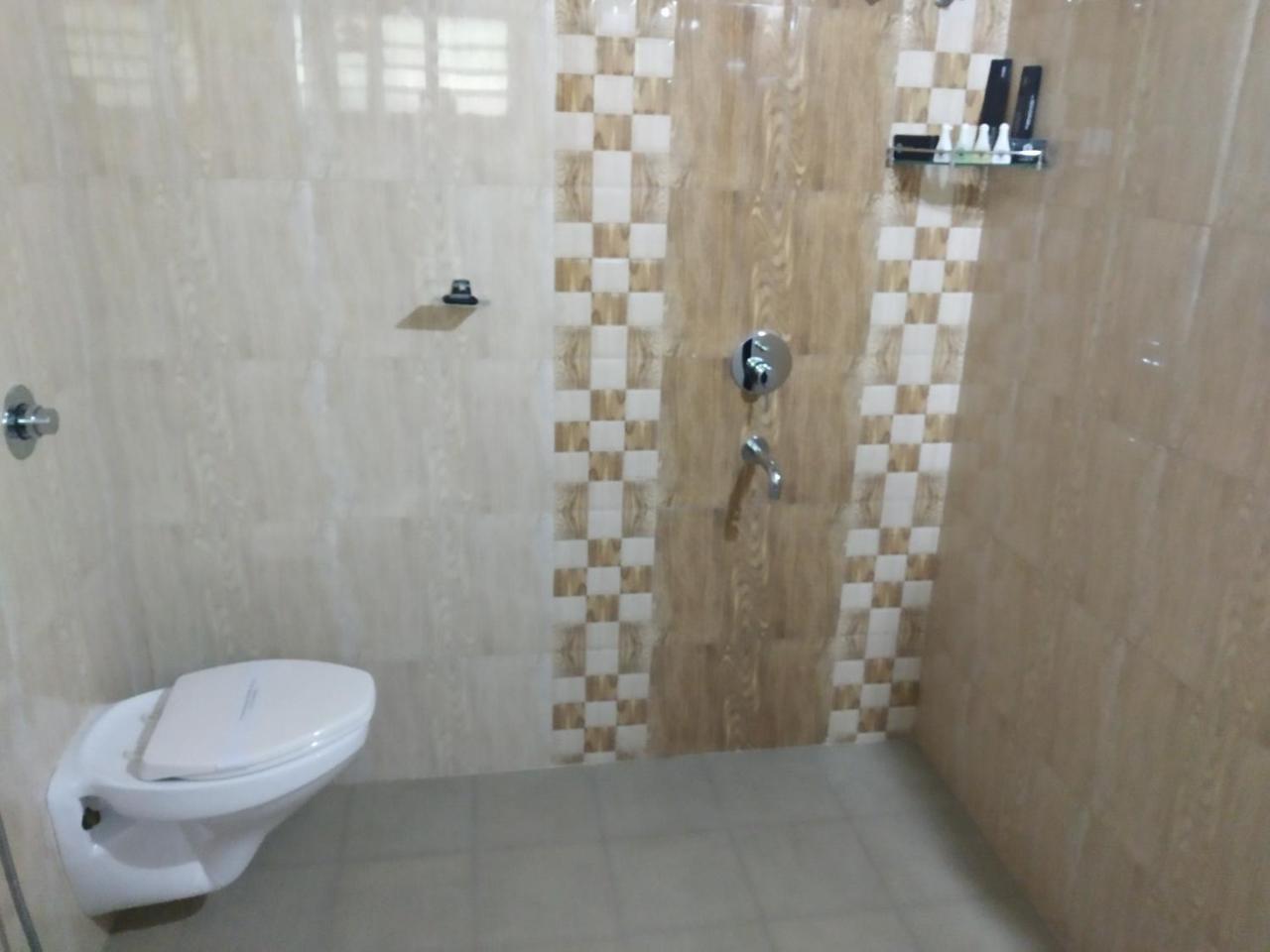 Shoolin Resorts Manipal Eksteriør bilde